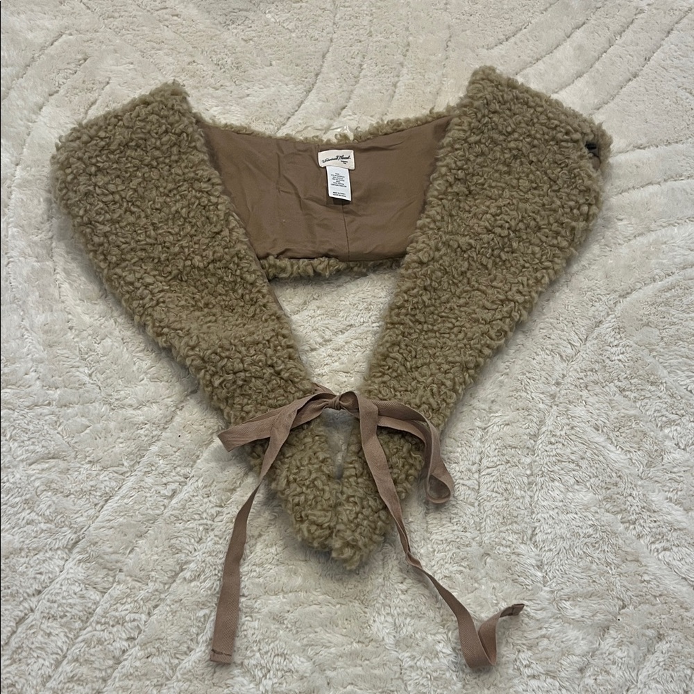 NWOT Tan Sherpa Collar with Tie Detail